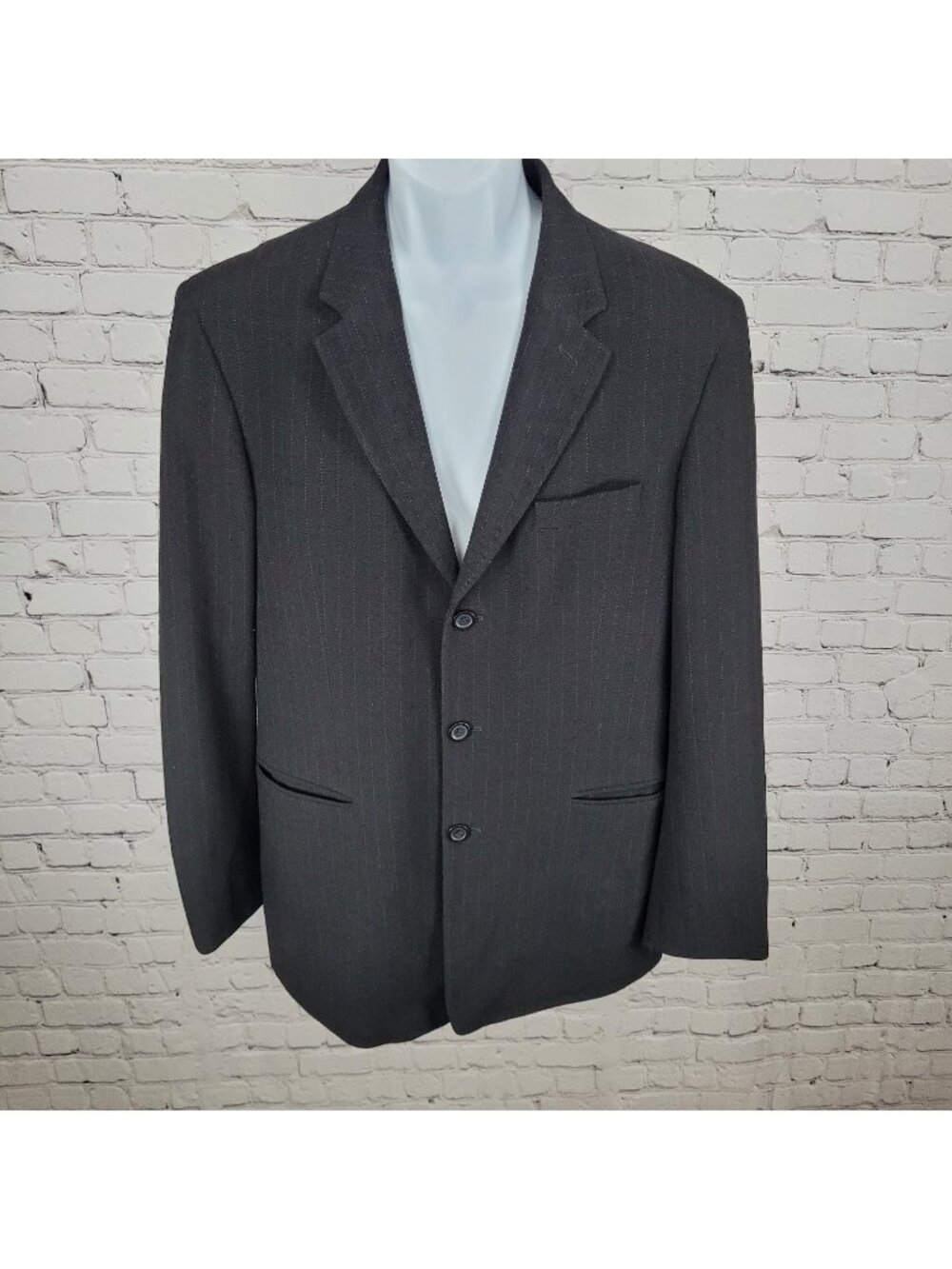 Claiborne Black Italian Woven Wool Pinstriped Notch Blazer Sport Coat Size 42R